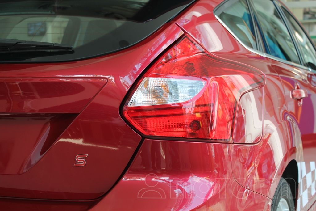 Ford Focus 2013 Việt Nam - Ảnh 25